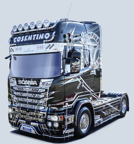 Italeri 3952 SCANIA R730 Streamline Show Truck Truckmodell Bausatz 1:24