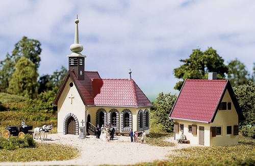 Auhagen 14461 N Dorfkirche mit Pfarrhaus